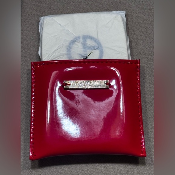 Giorgio Armani Patent Leather pouch with Gold Mirror - Picture 3 of 8